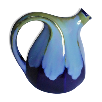 Pitcher madelning signed "F.Cananove"