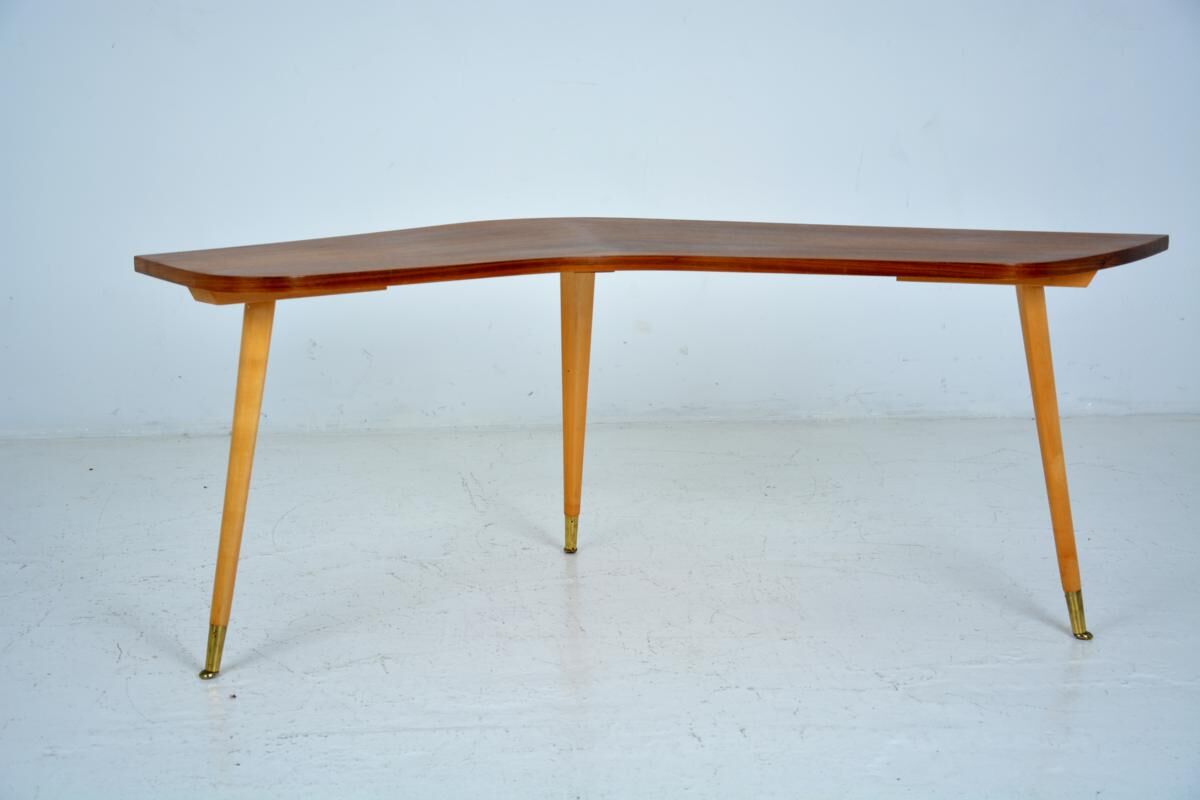 Coffee table 'boomerang' free-form dating back to the 1960s