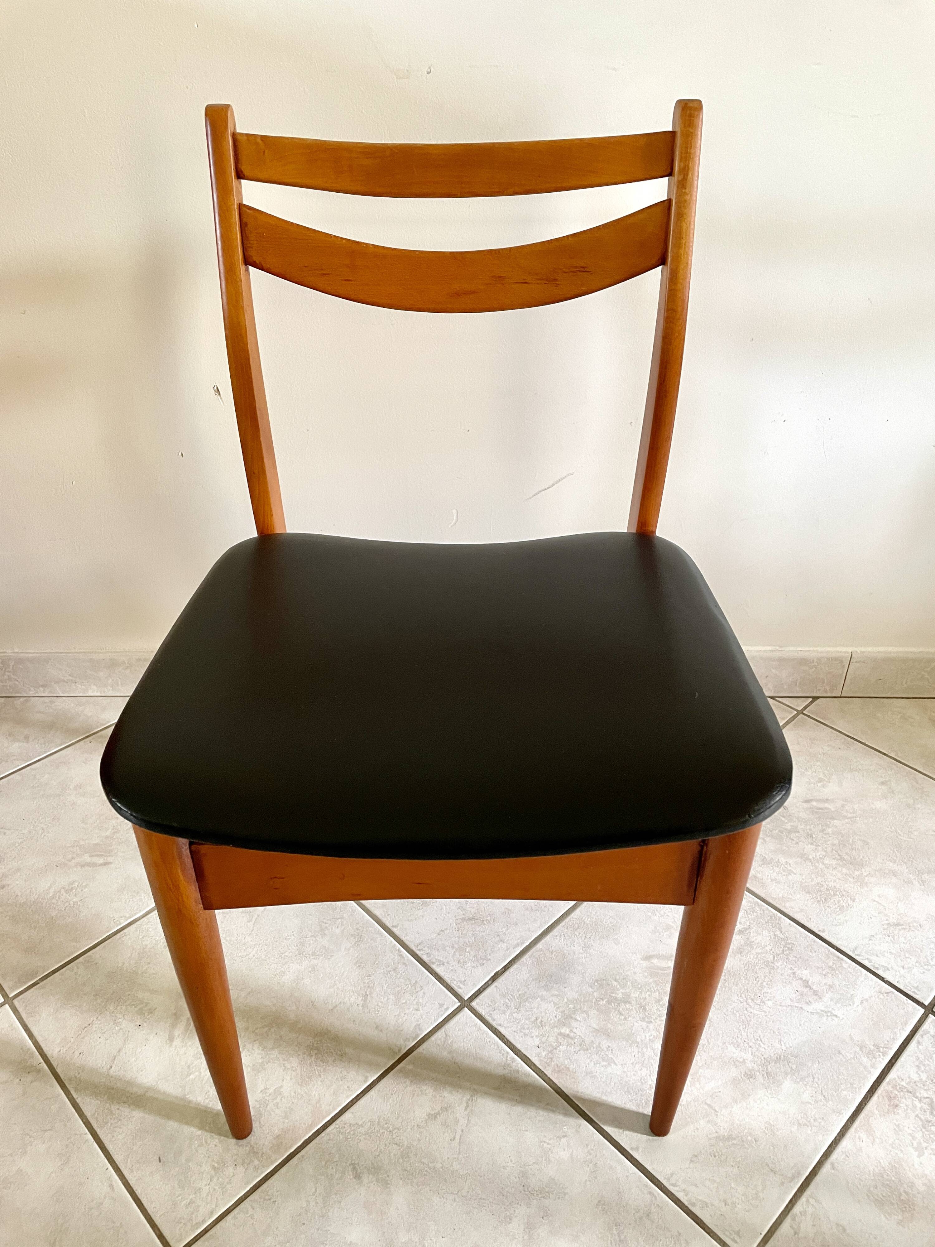 Set de 5 chaises scandinaves teck et skaï
