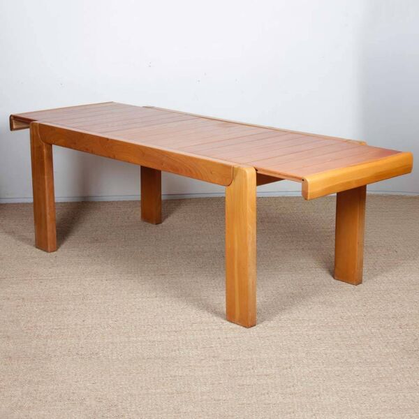 Table de repas en orme pour Maison Regain, 1970