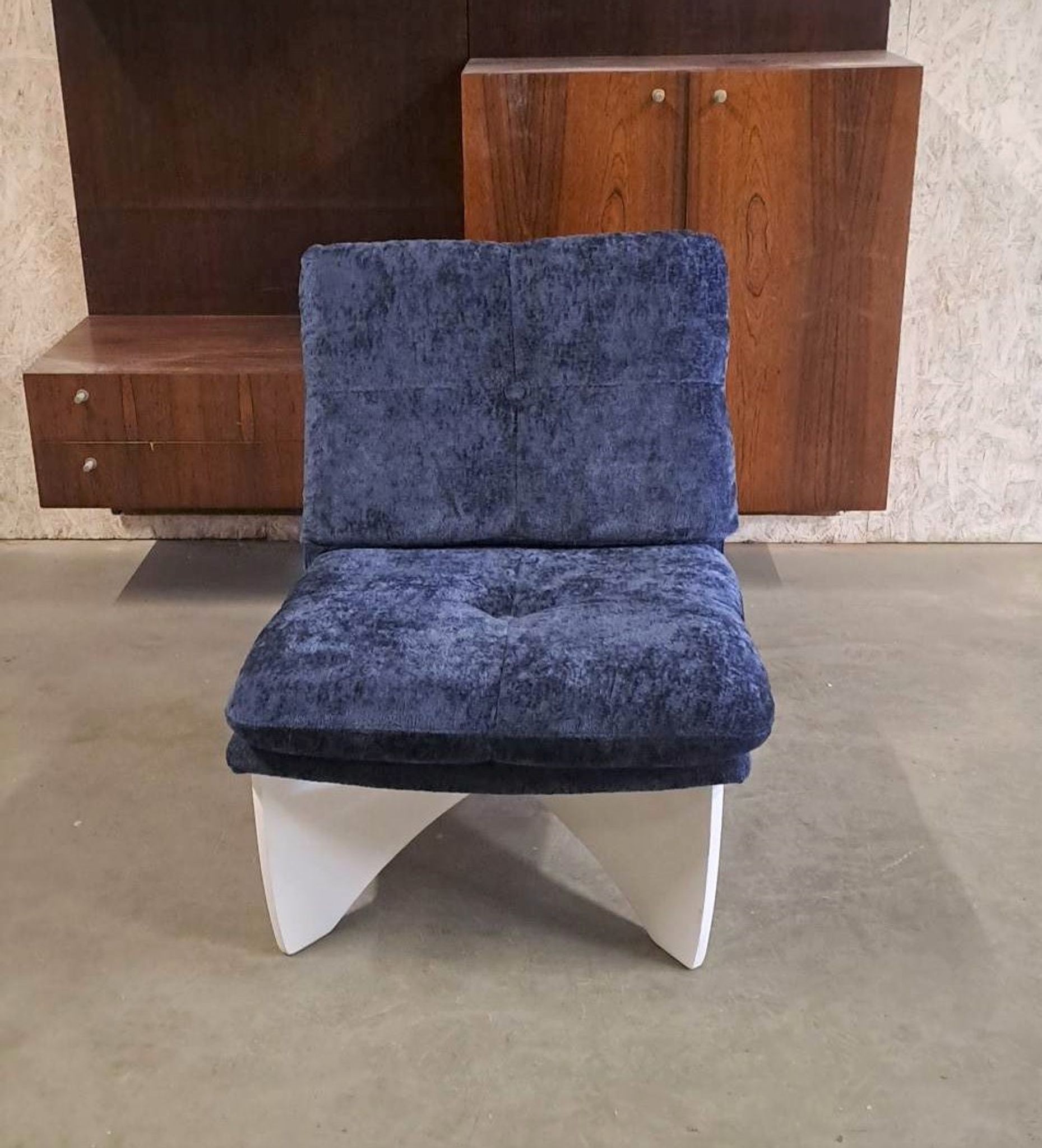 2 plywood loungers, metz & co style