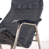 Foldable rocking chair by Takeshi Nii