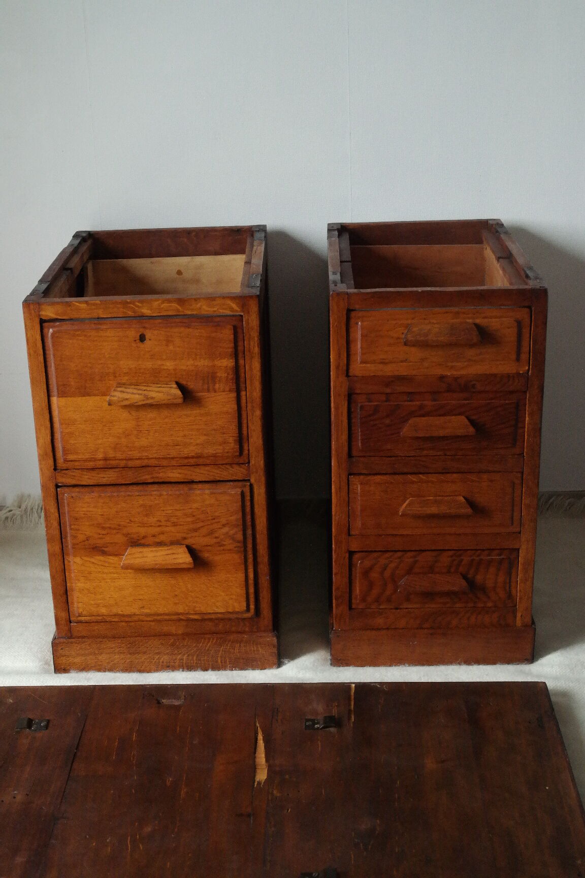 Bureau caisson d'atelier vintage en chêne