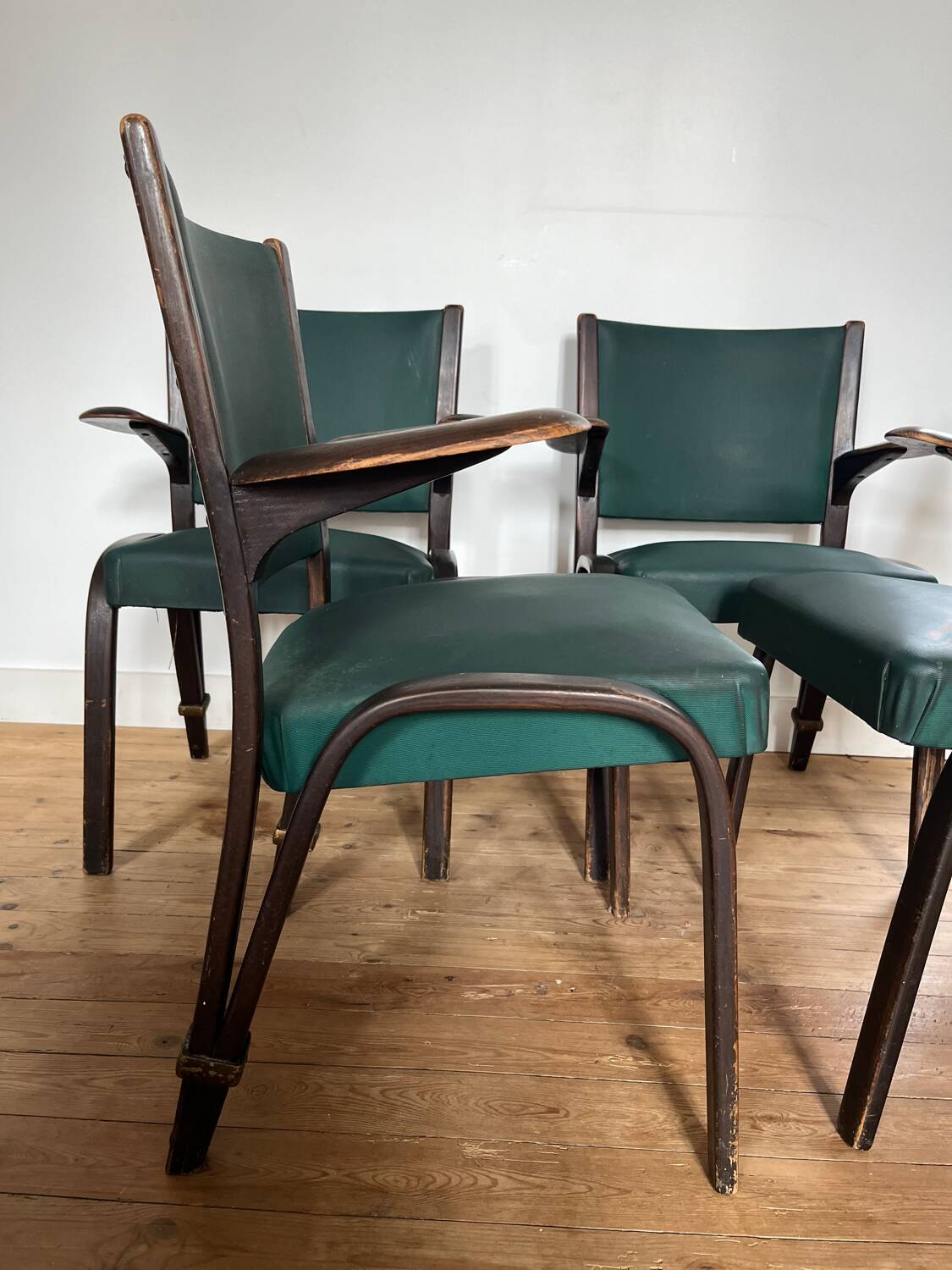 4 Steiner chairs