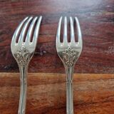 Orbrille - 2 table forks in the crossed ribbons model - in silver-plated metal