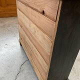 Storage cabinet with drawers