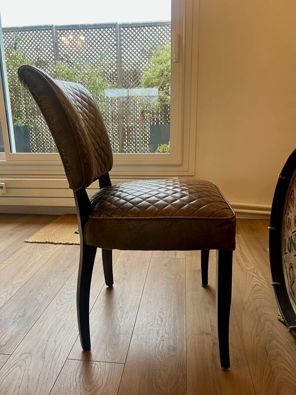 Lot de 4 chaises en cuir chesterfield salle à manger