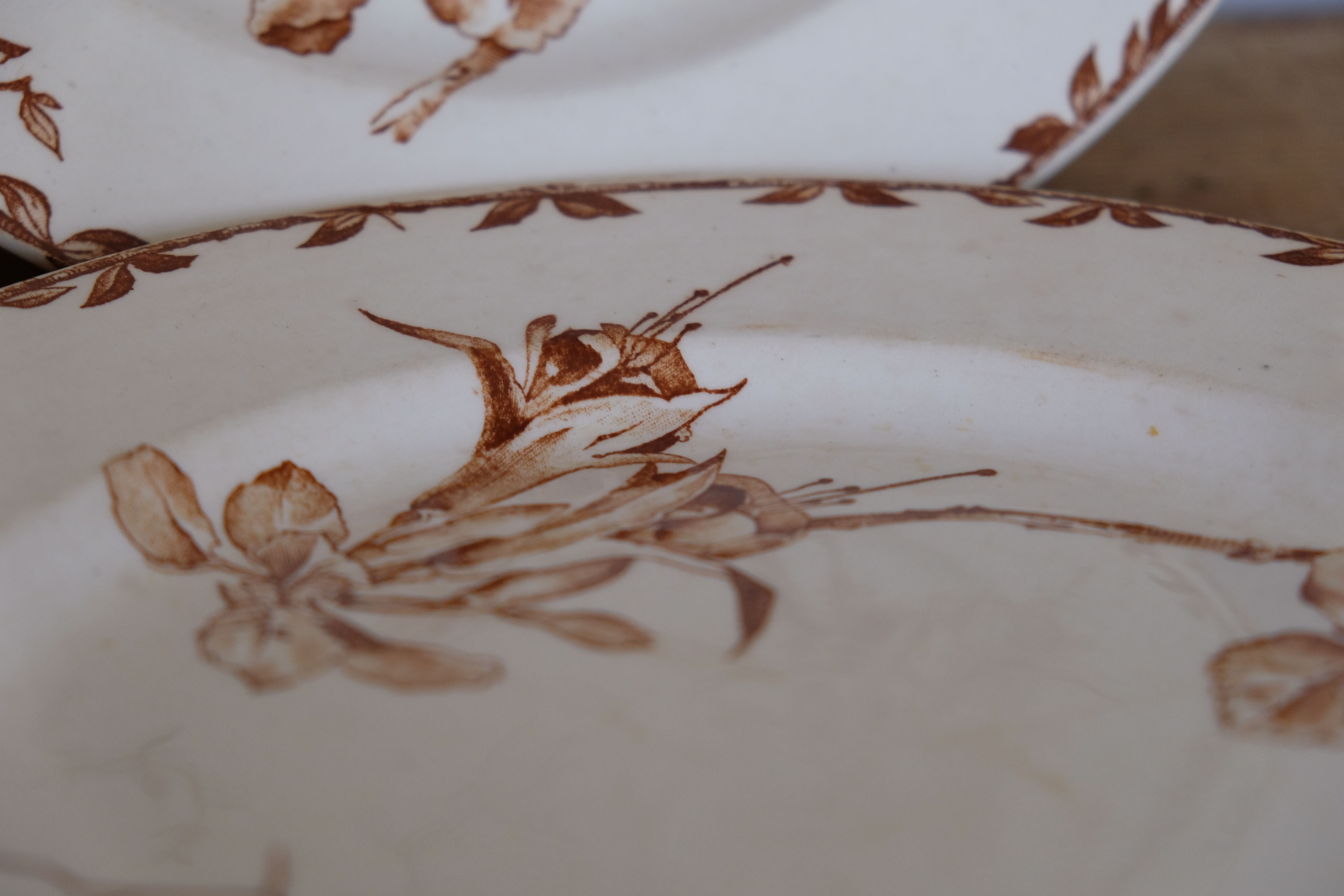 Antique brown Oxford model plate, HB - Choisy-le-Roy Co., 1900s