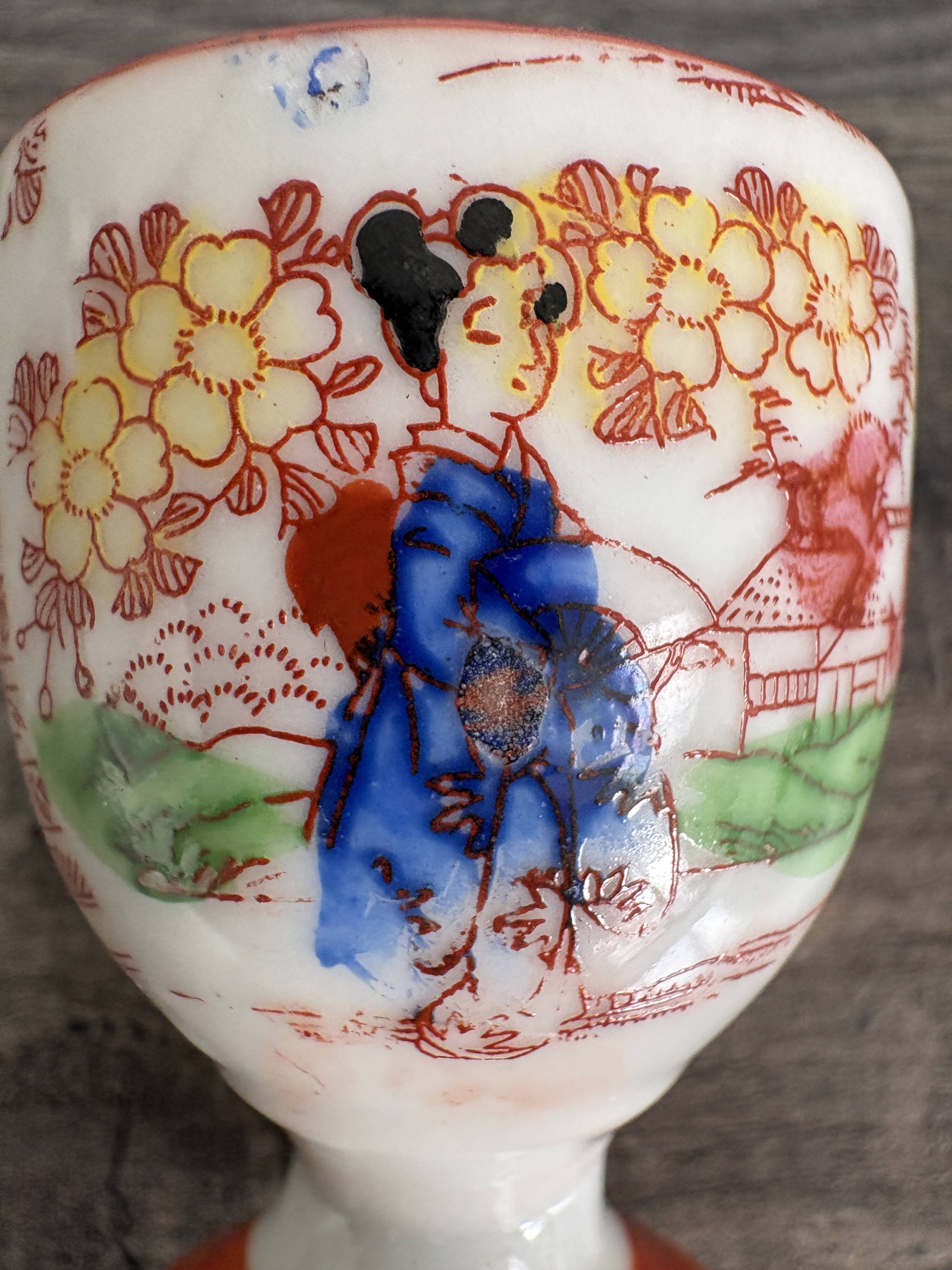 Paire de coquetiers anciens en porcelaine japonaise Kutani