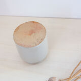 White grey sandstone pot