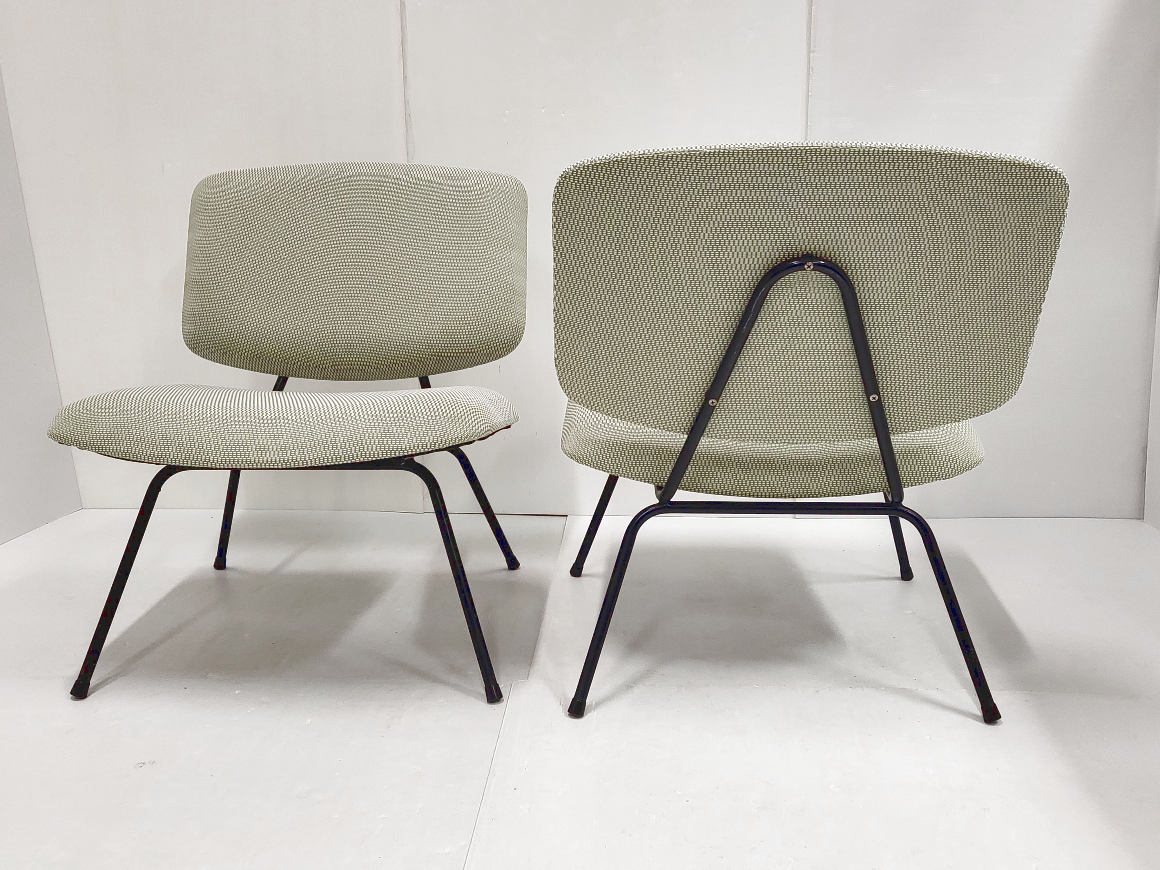 Paire de chauffeuses CM190 de Pierre Paulin pour Thonet