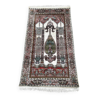 Turkish silk carpet 160cm x 90cm