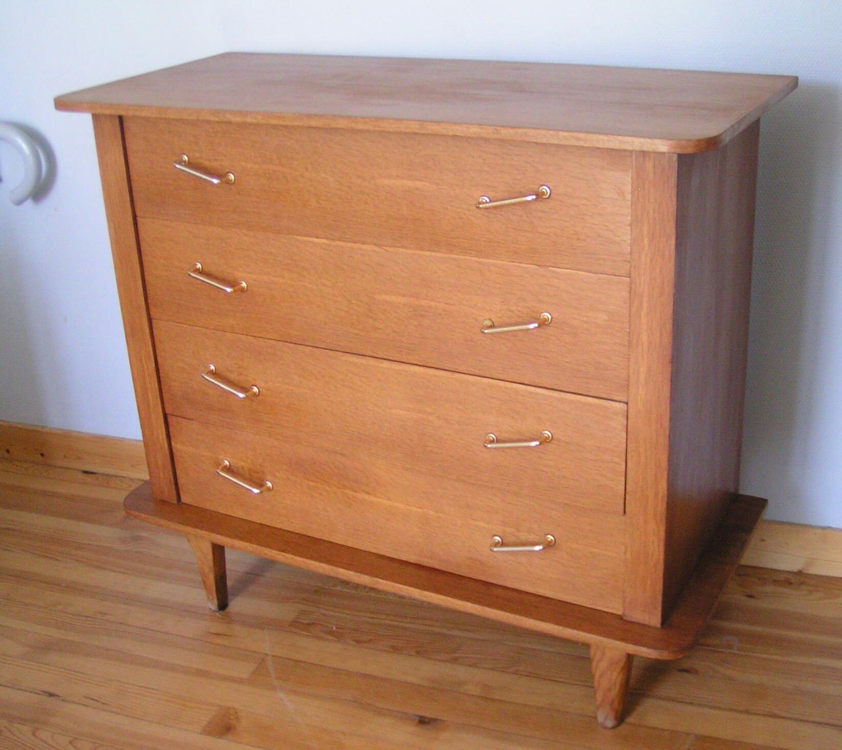 60s dresser