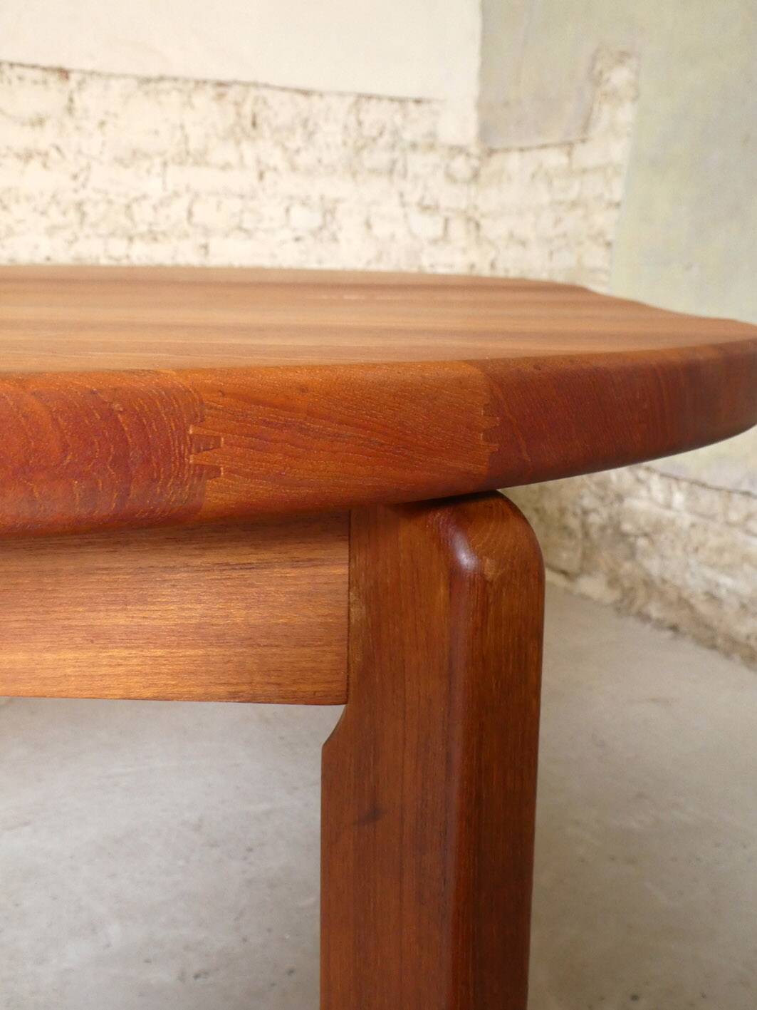 Table à manger danoise en teck massif, 1960