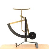 Libra weighs letter, 50s