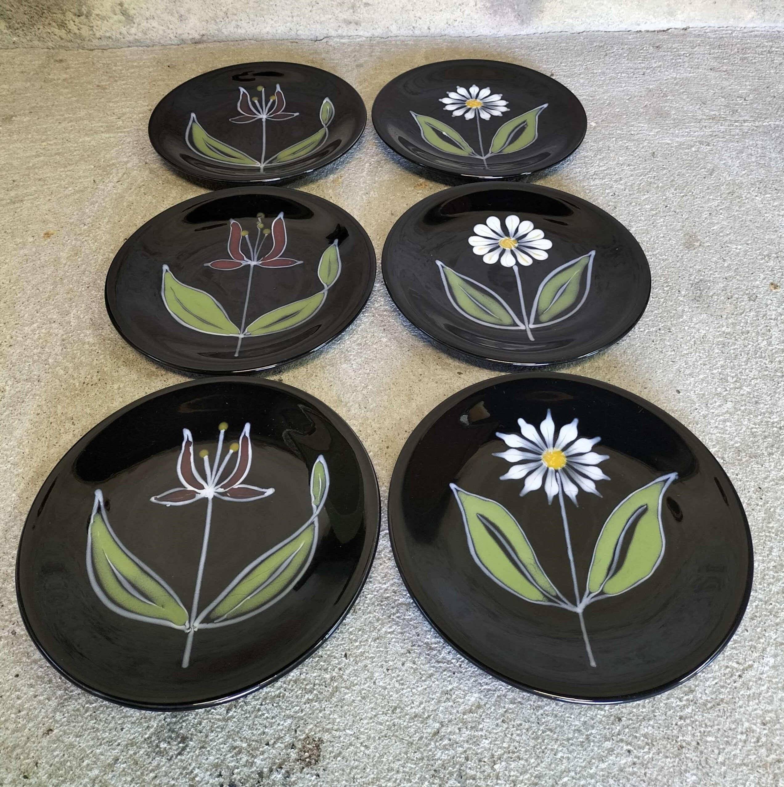 Set of six flower dessert plates