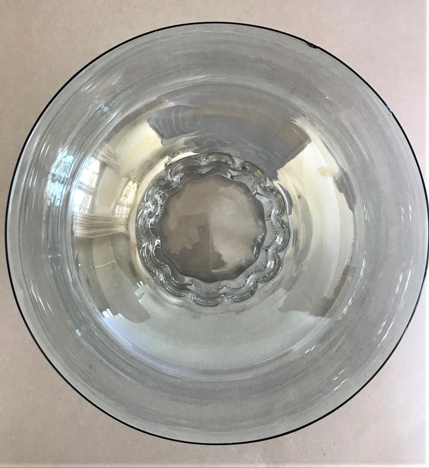 Cut and old coloured bowls