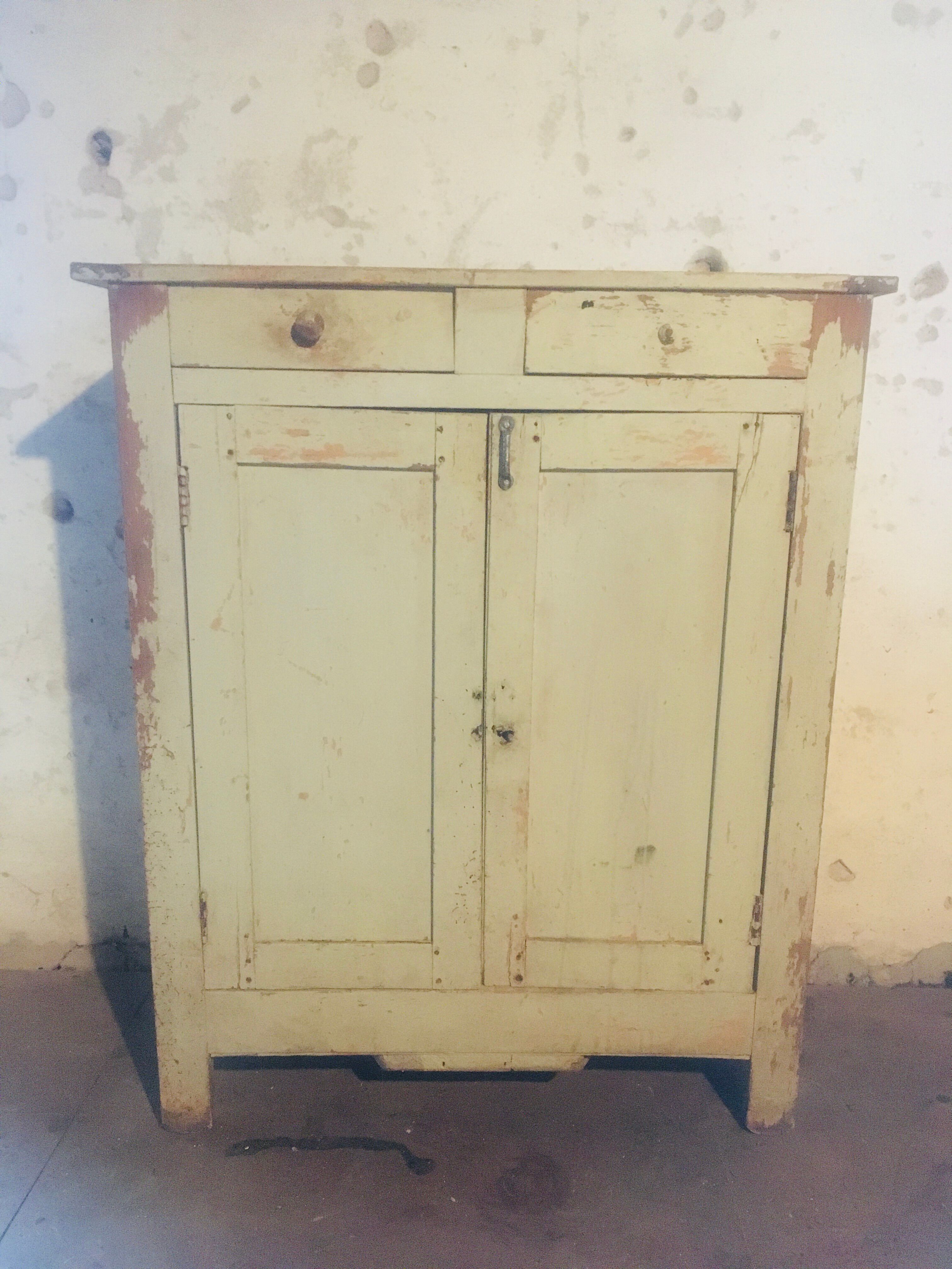 Buffet 1900s green