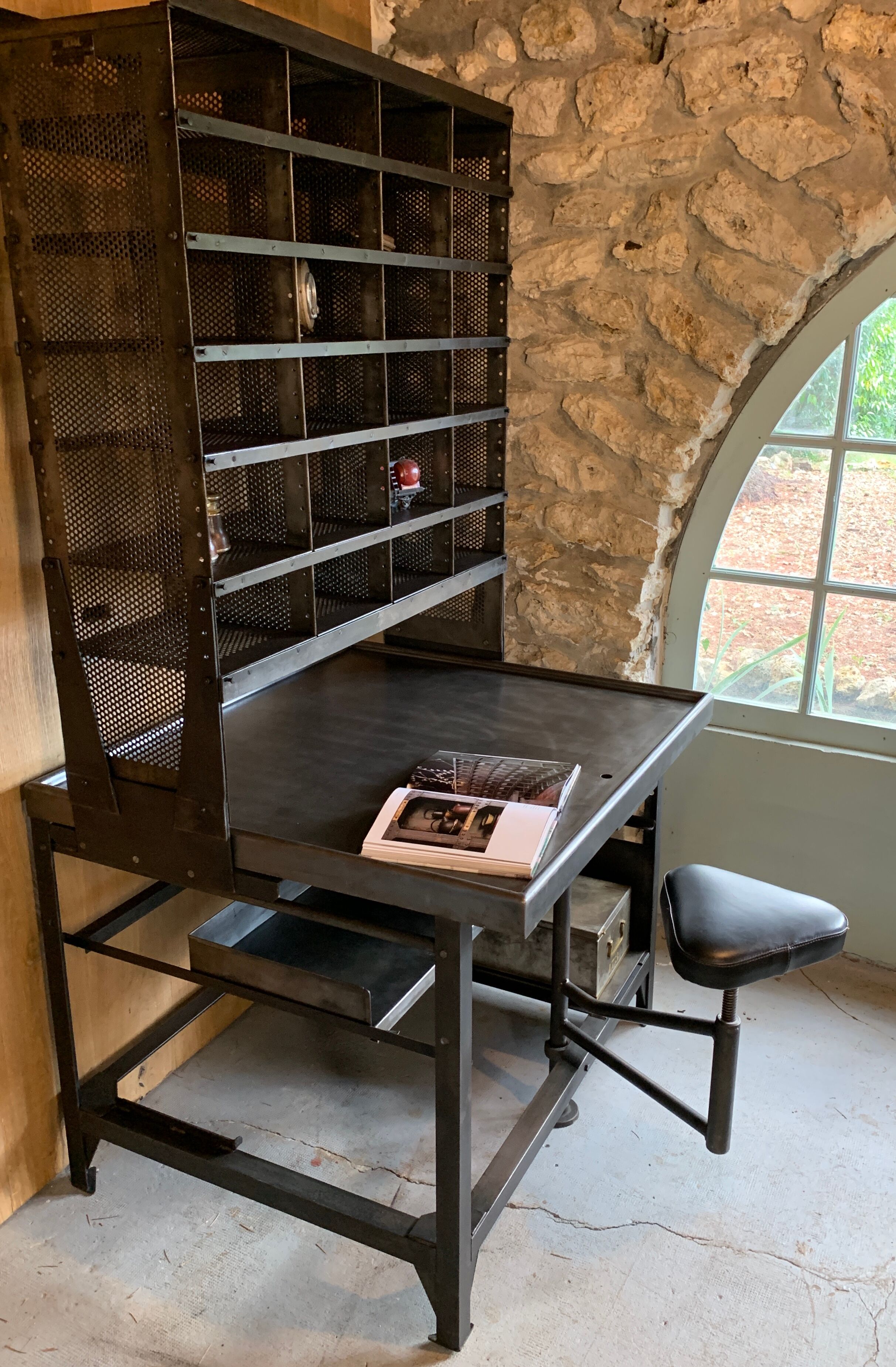 Steel postal sorting with stripped stool - patinated graphite 1950