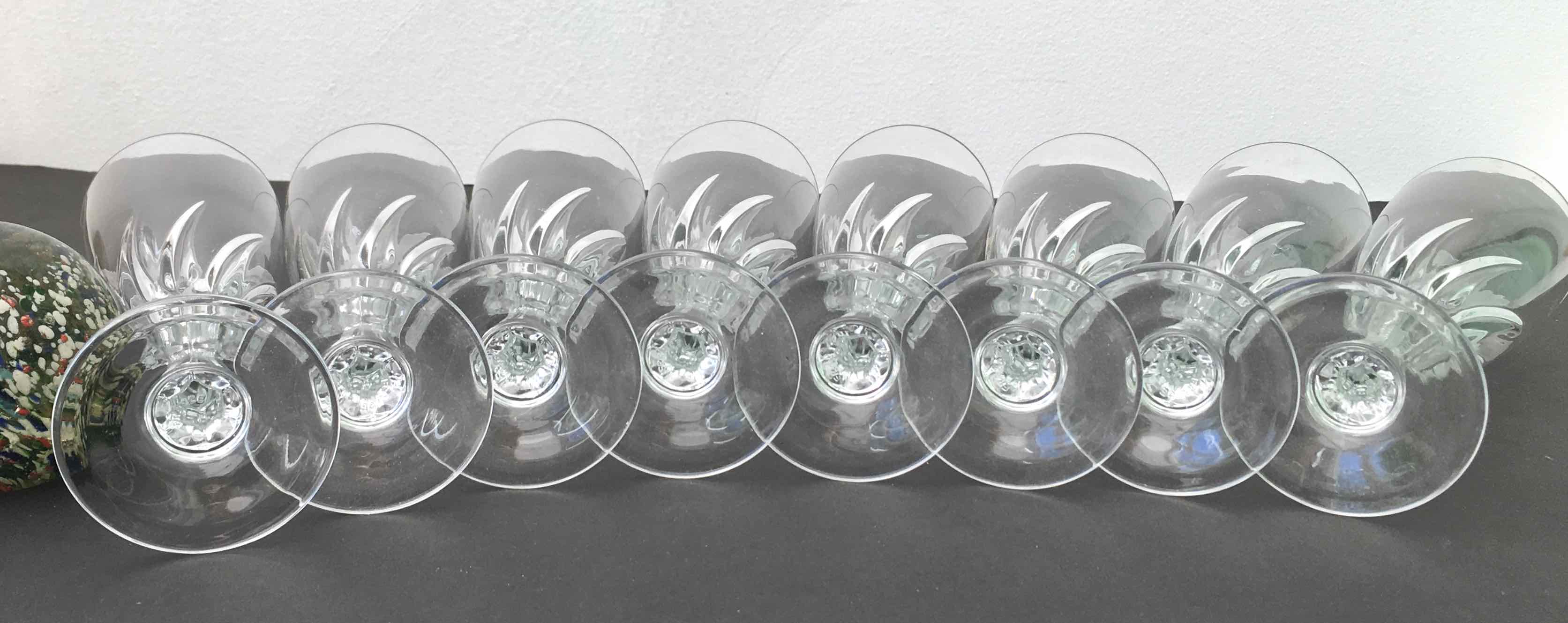 Set 8 vintage champagne flutes