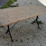 Bistro table pite cast 1900 Paris