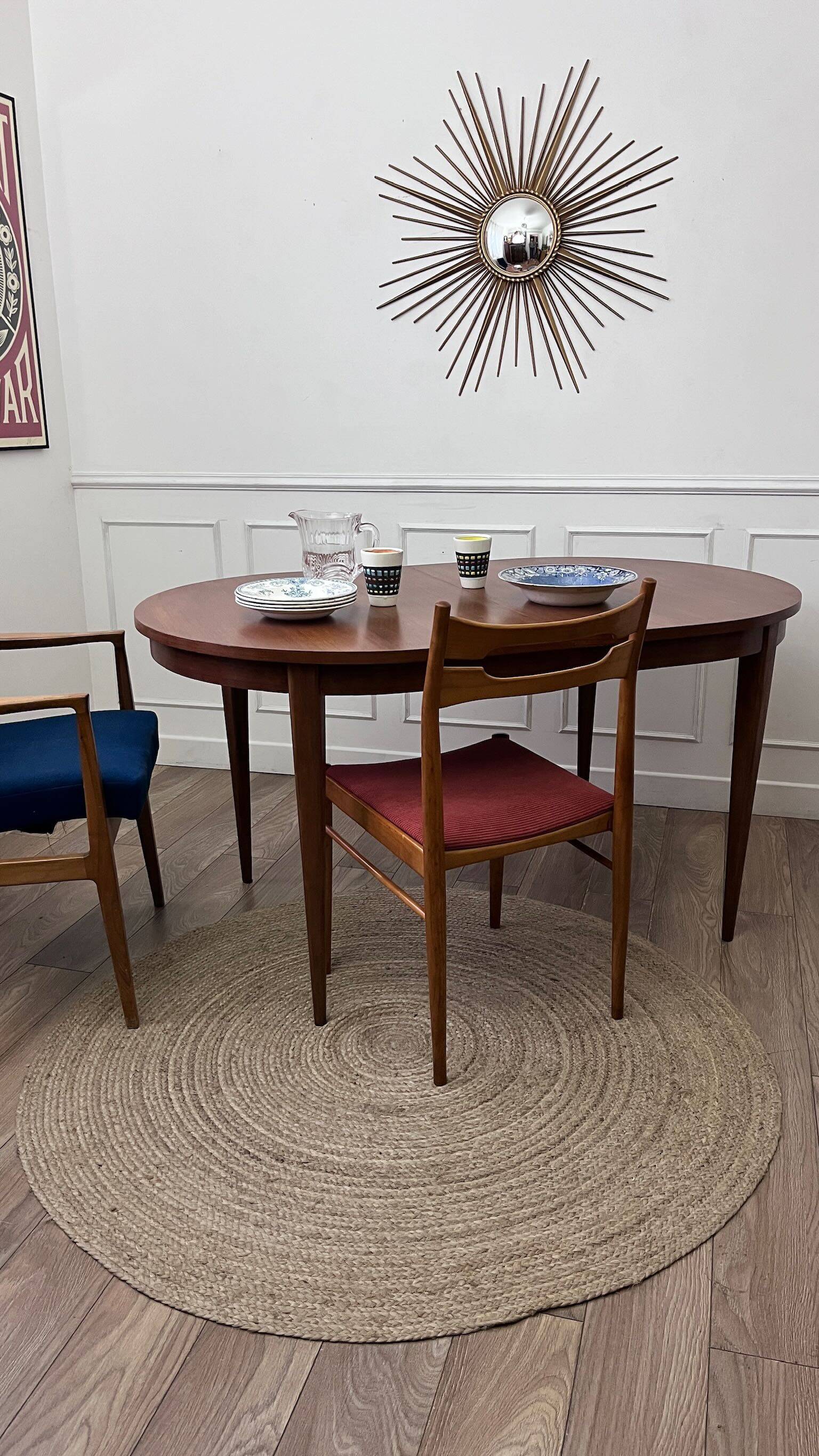Table en teck ovale vintage