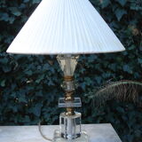 Lampe à poser pied verre Altuglas et un abat-jour en plastique tressé