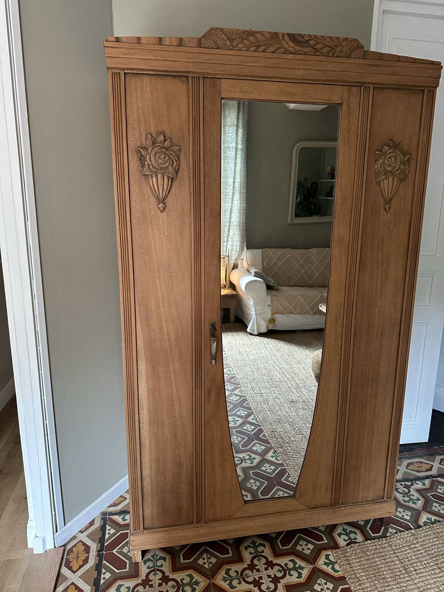 Armoire art déco romantique 