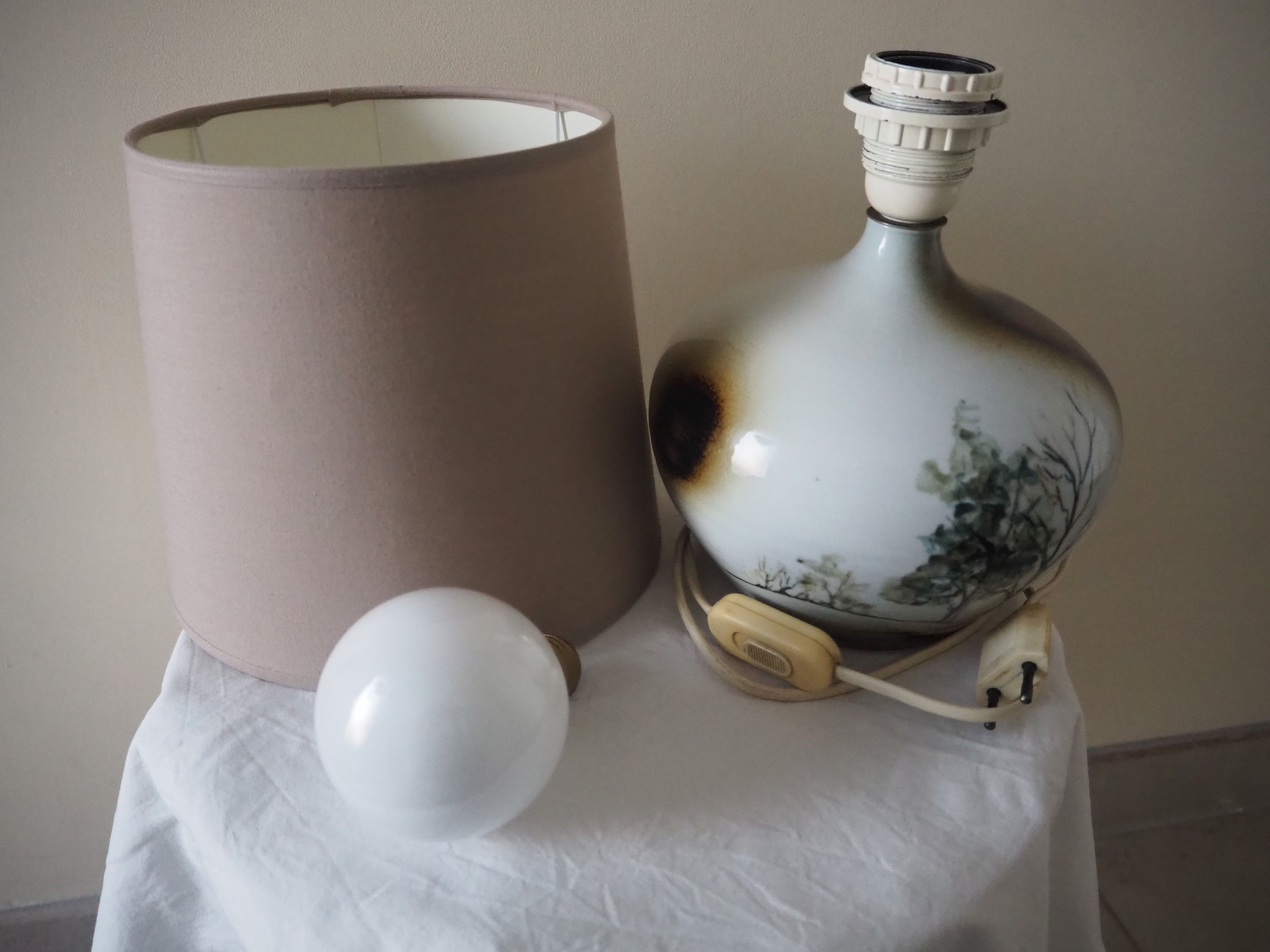 Enamelled ceramic ball lamp signed bossis and fabric lampshade