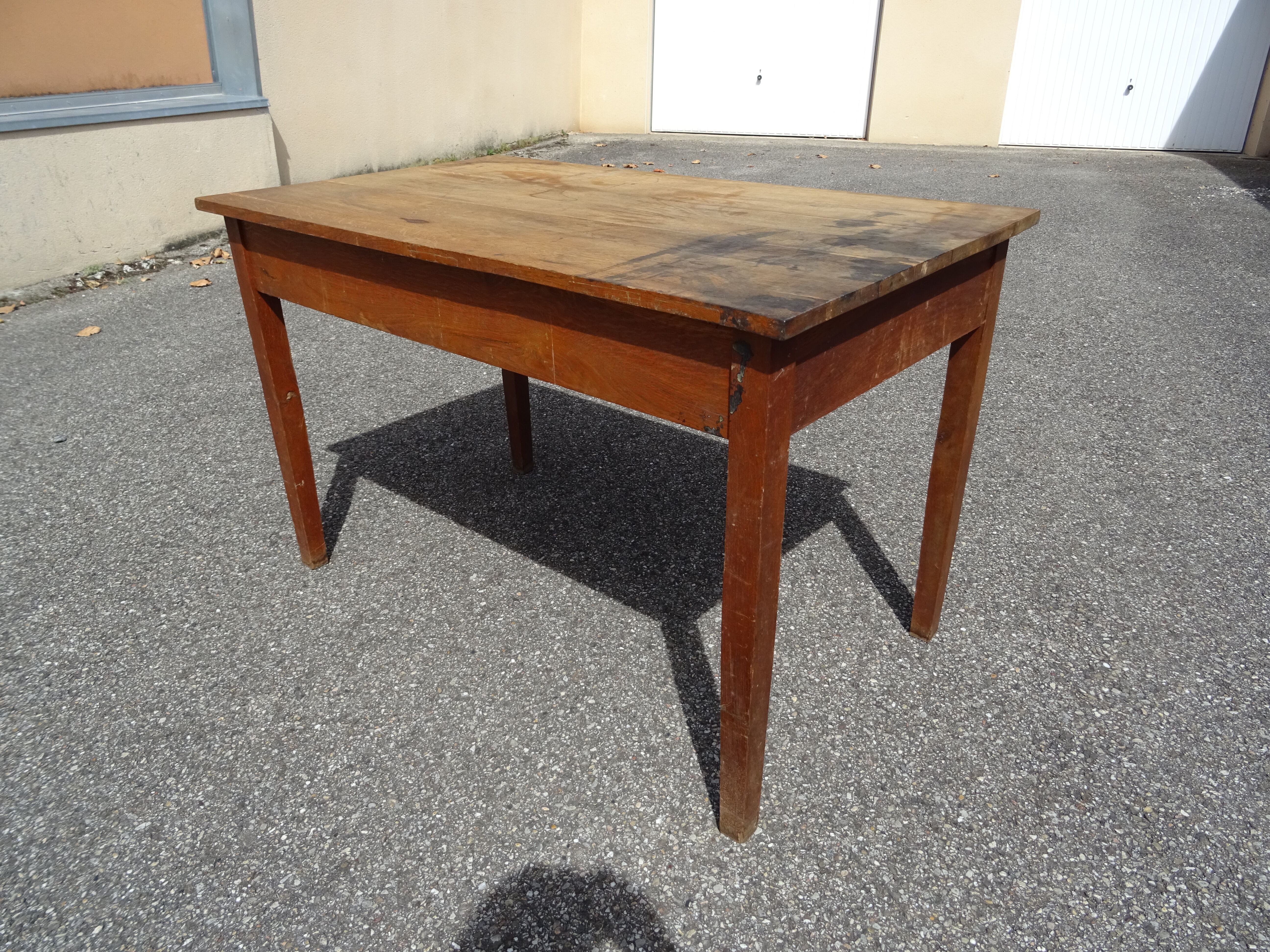 Country farmhouse table with 2 drawers