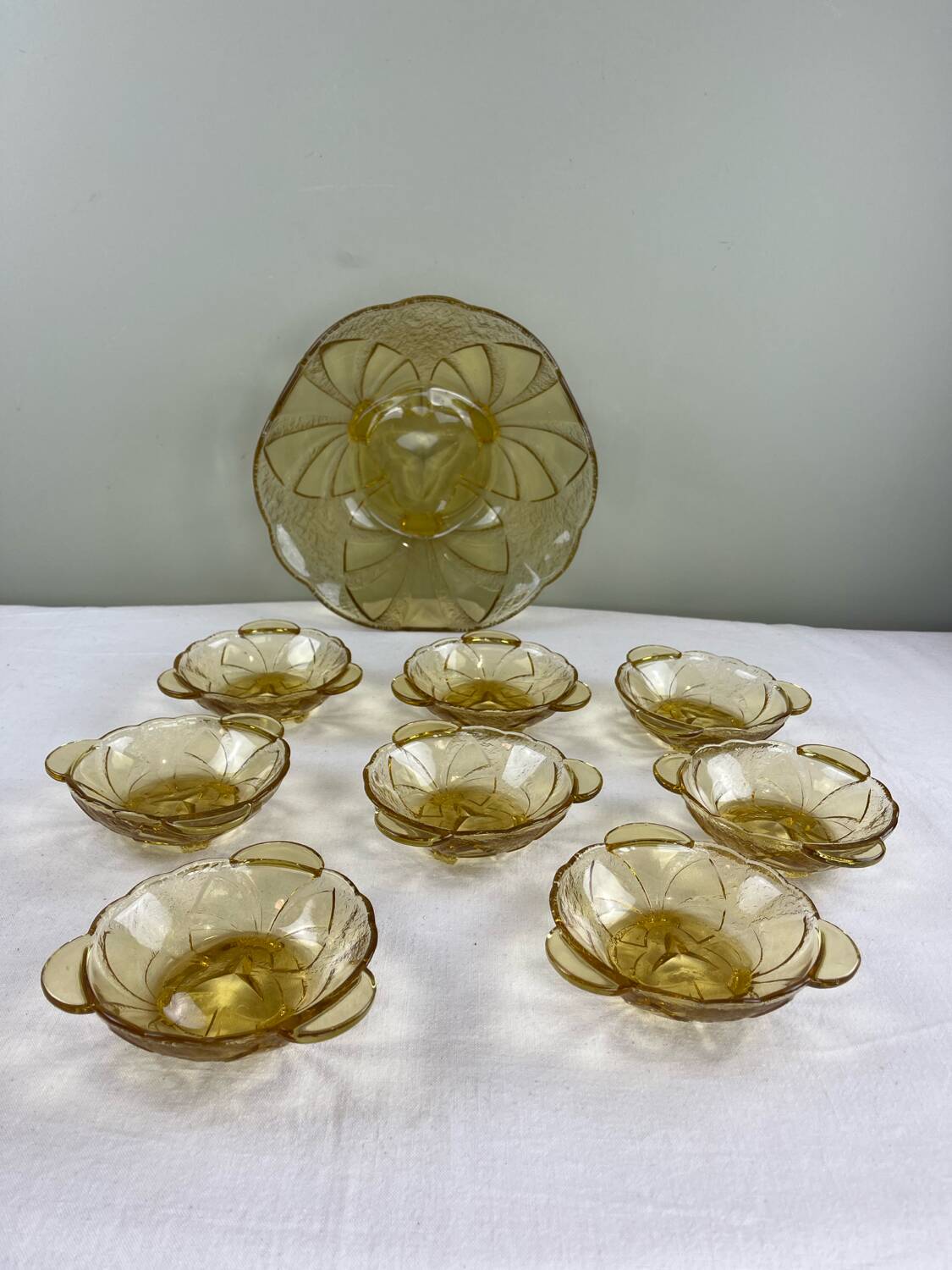 Amber Art Deco service