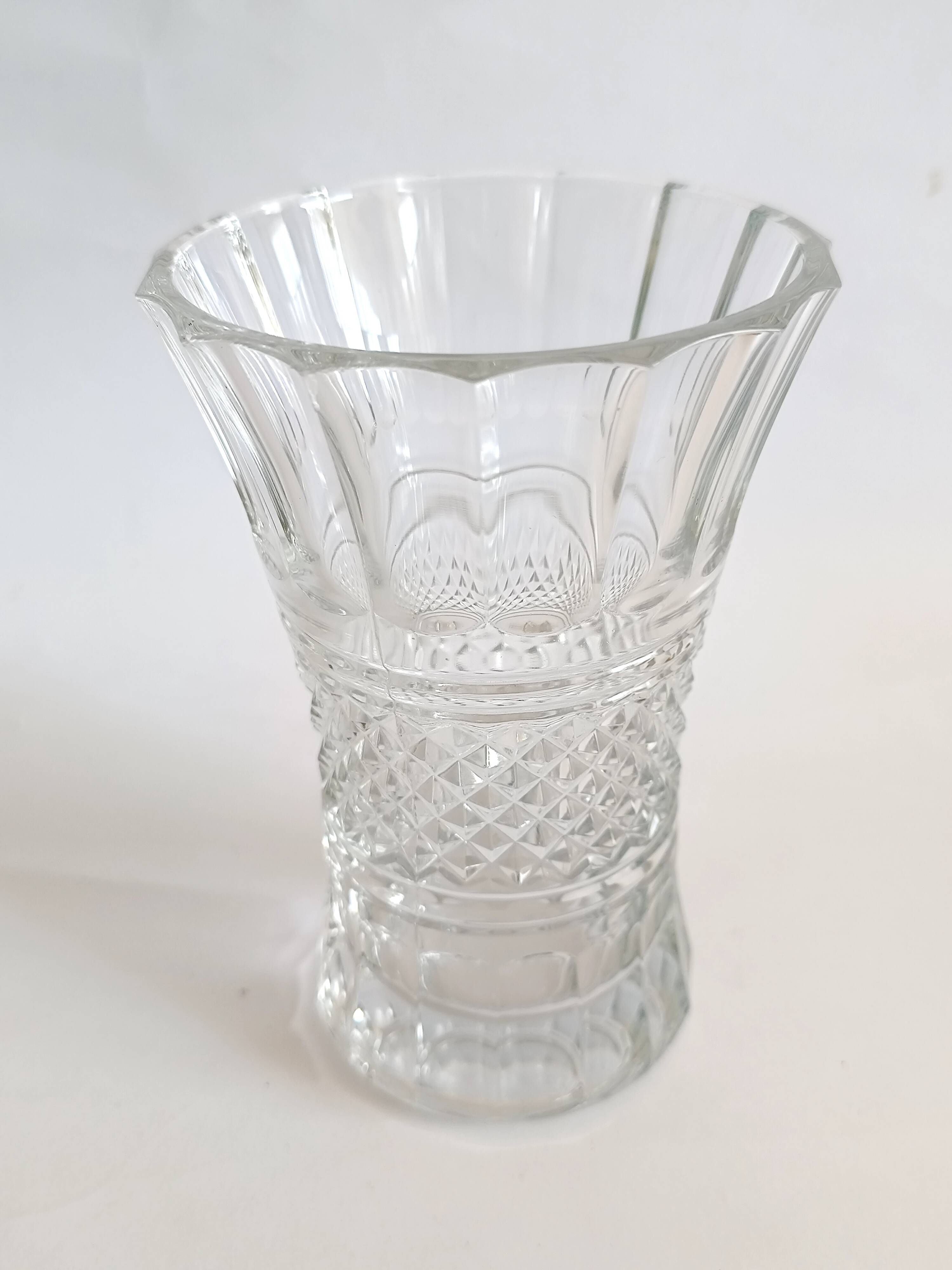 Glass vase