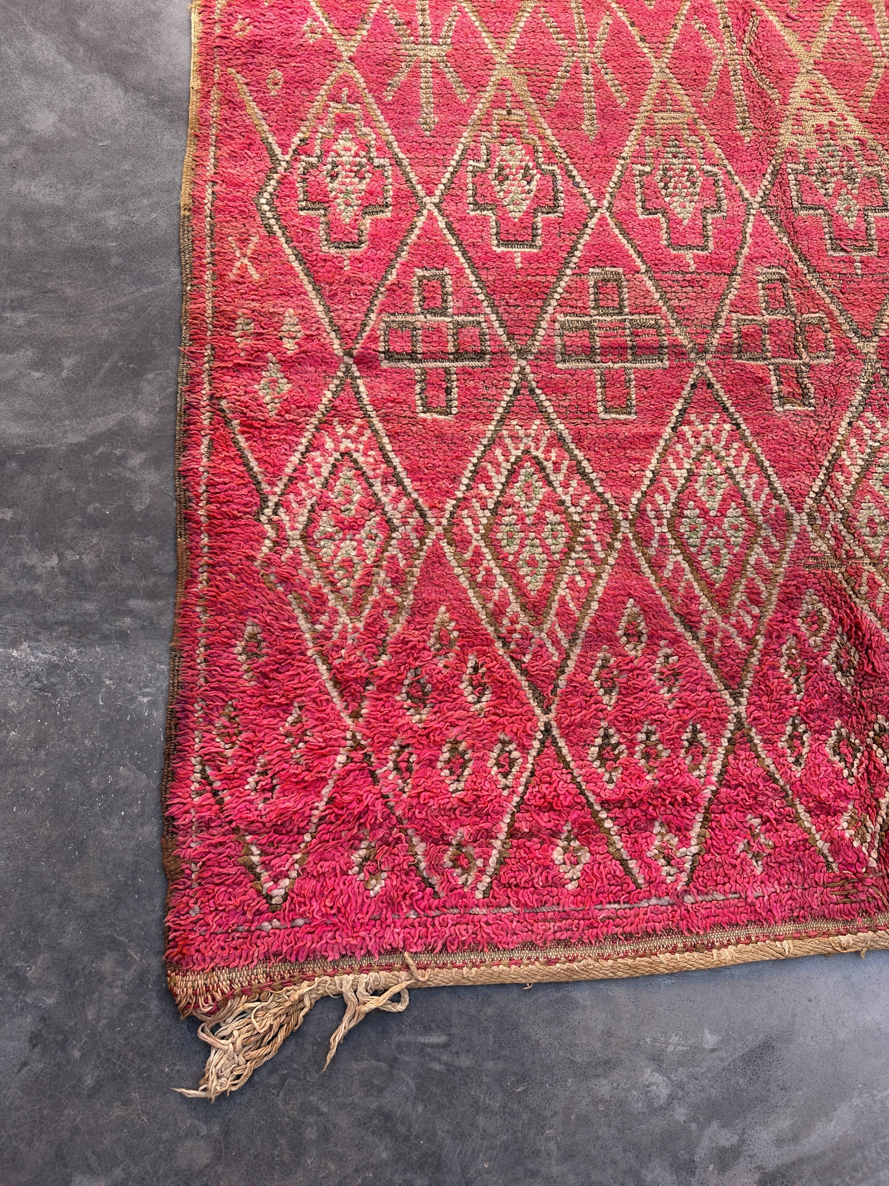 Moroccan Carpet - 192 x 277 cm