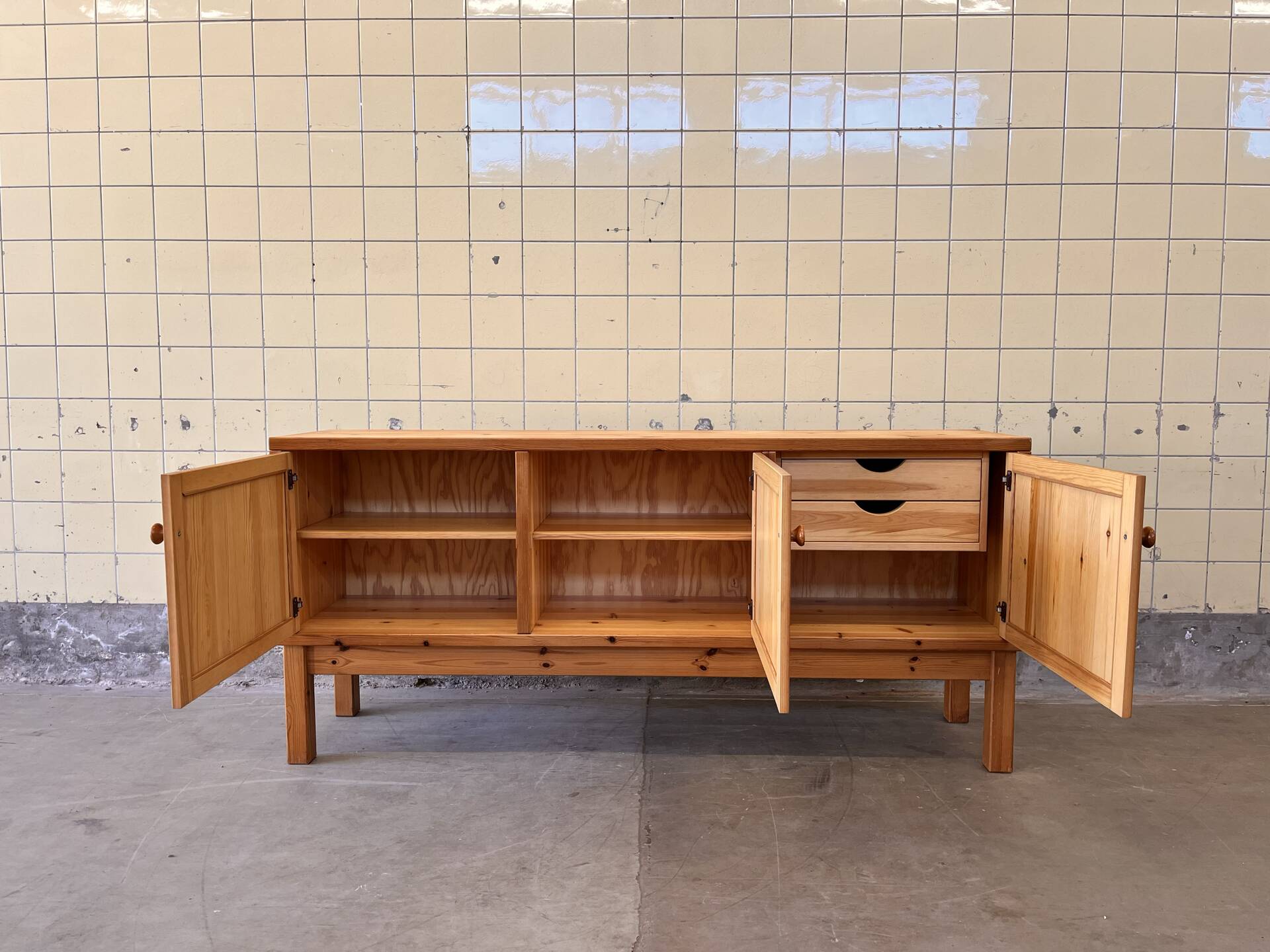 Scandinavian buffet cabinet in solid pine