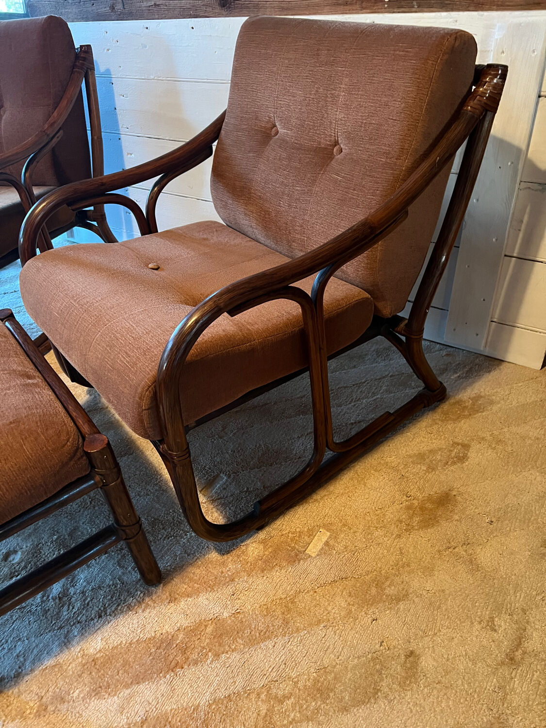 Vintage 70s velvet rattan set.