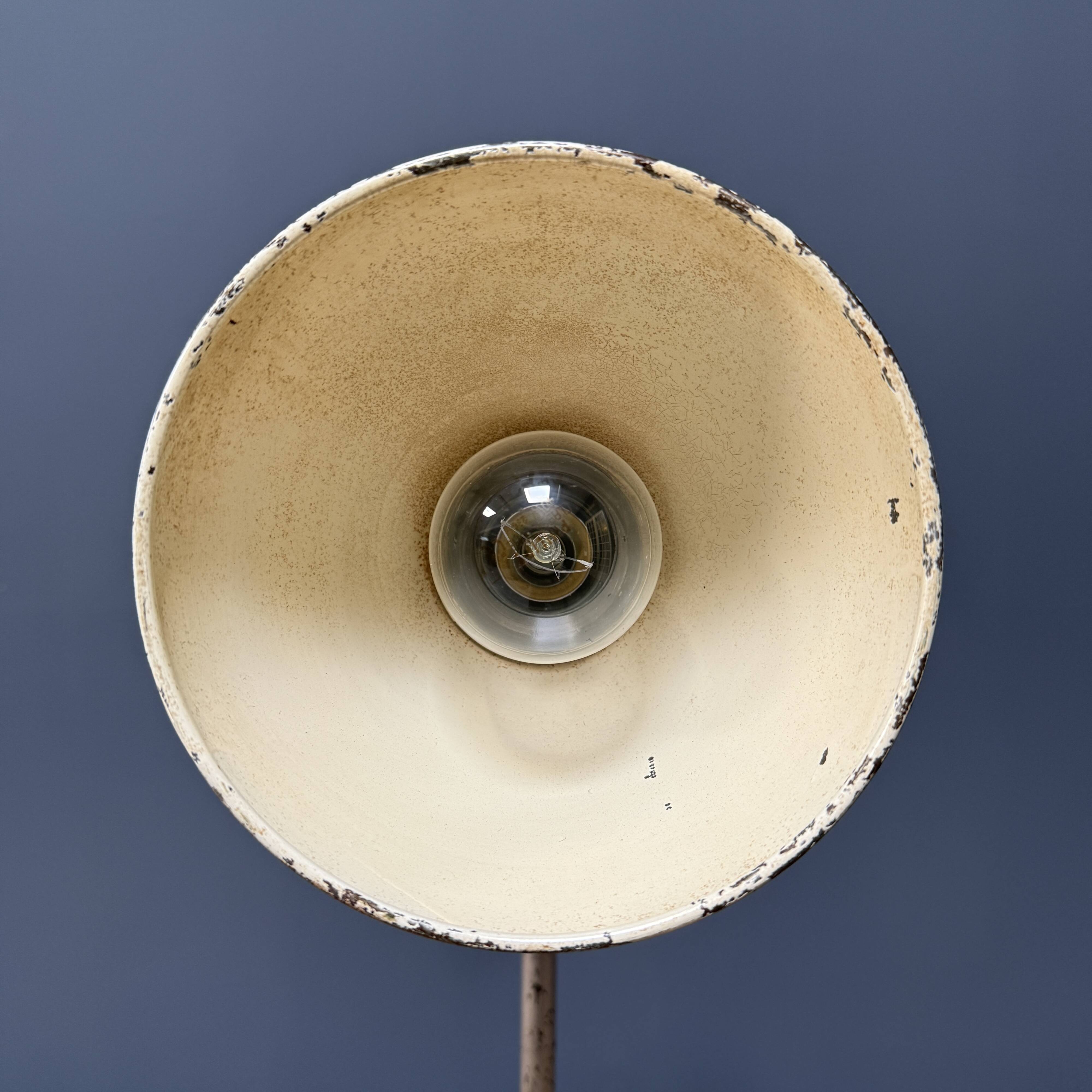 Silver-grey Bauhaus desk lamp