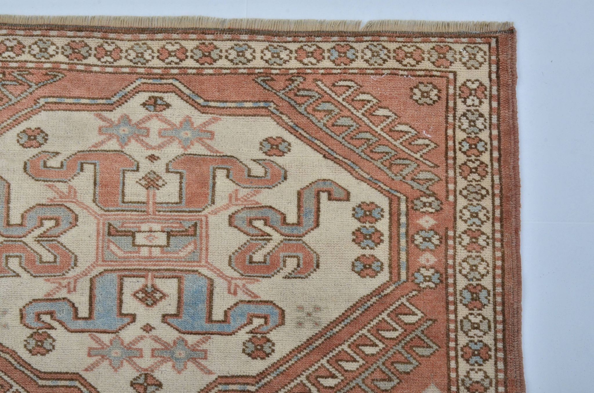 Tapis tribal turc Oushak