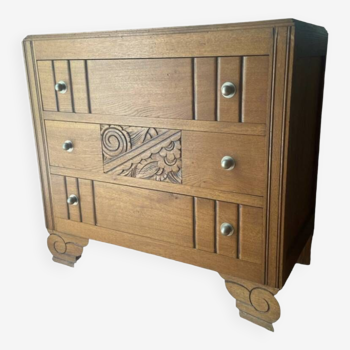 Old Art Deco period chest of drawers in oak