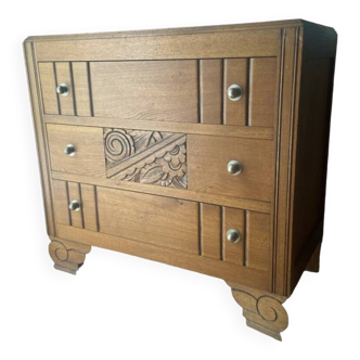 Old Art Deco period chest of drawers in oak