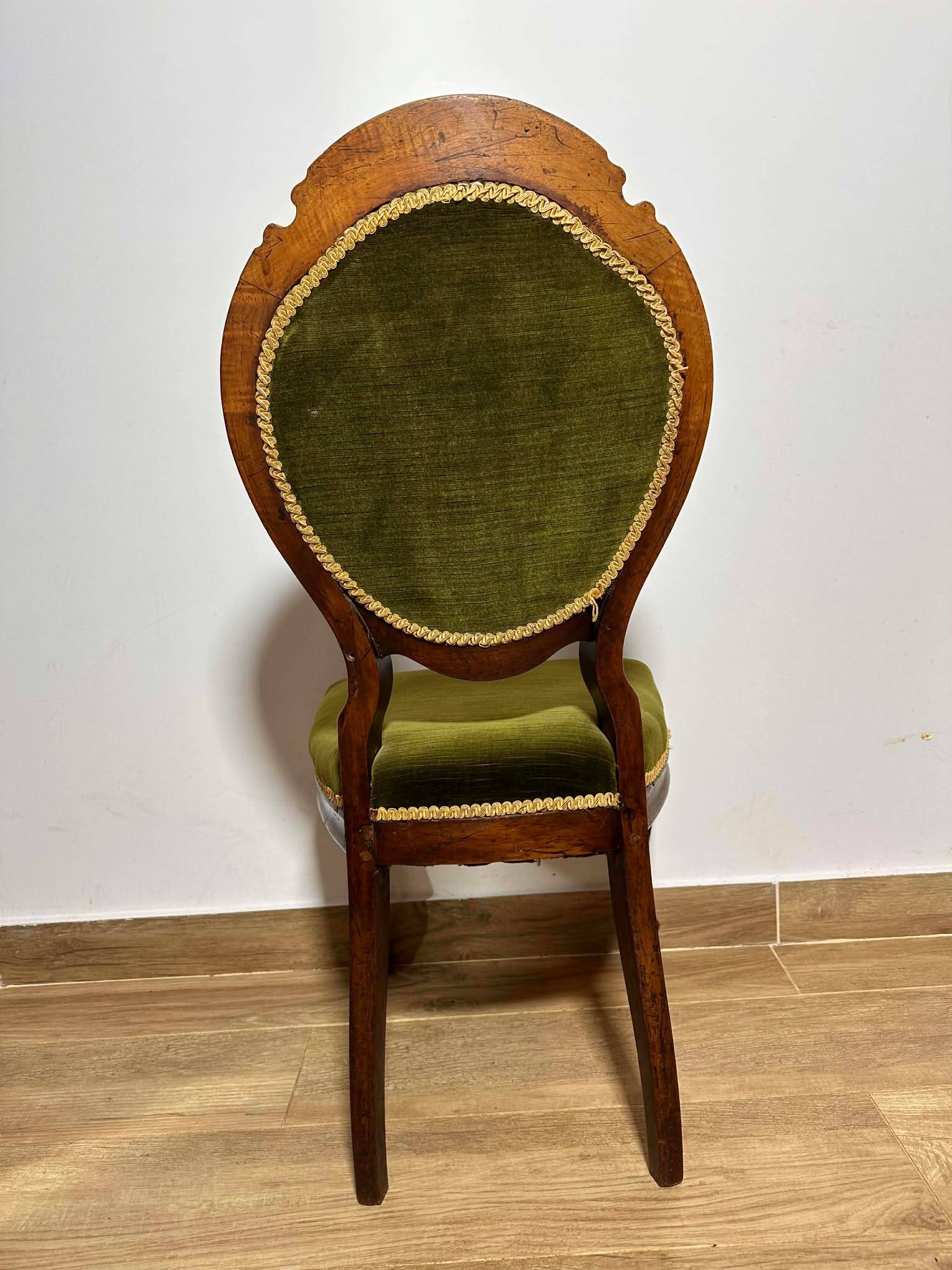 A pair of antique upholstered side chairs/Victorian balloon-back