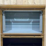 Vitrine en noyer et chêne de la marque MD, fabrication des années 1960