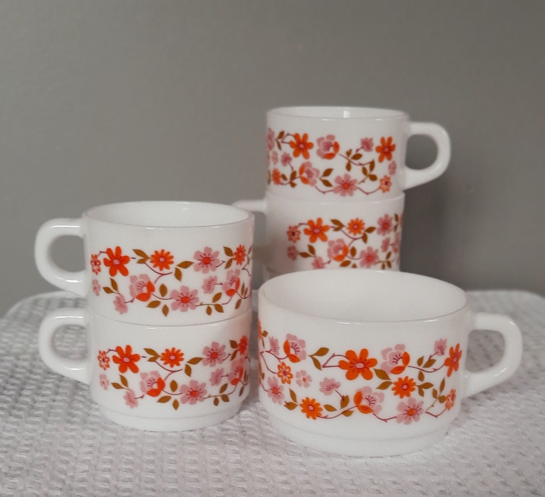 Set of 6 cups Arcopal model Scania - floral décor - vintage 1970