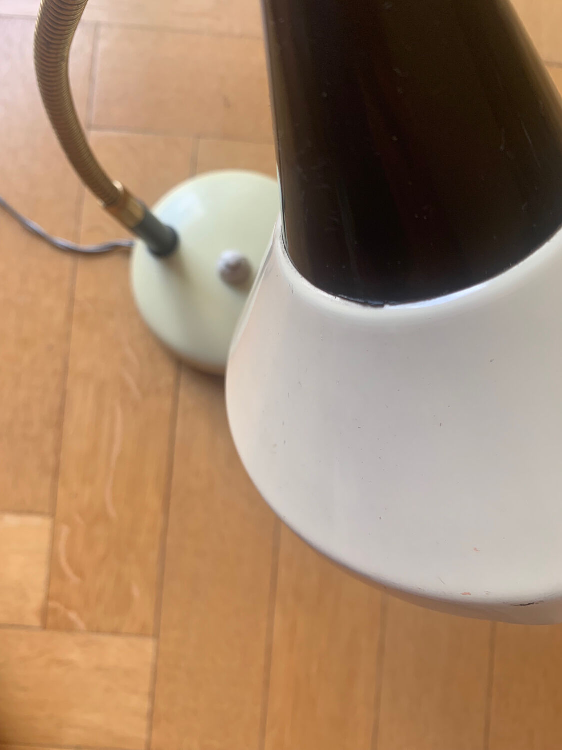 Small vintage table lamp