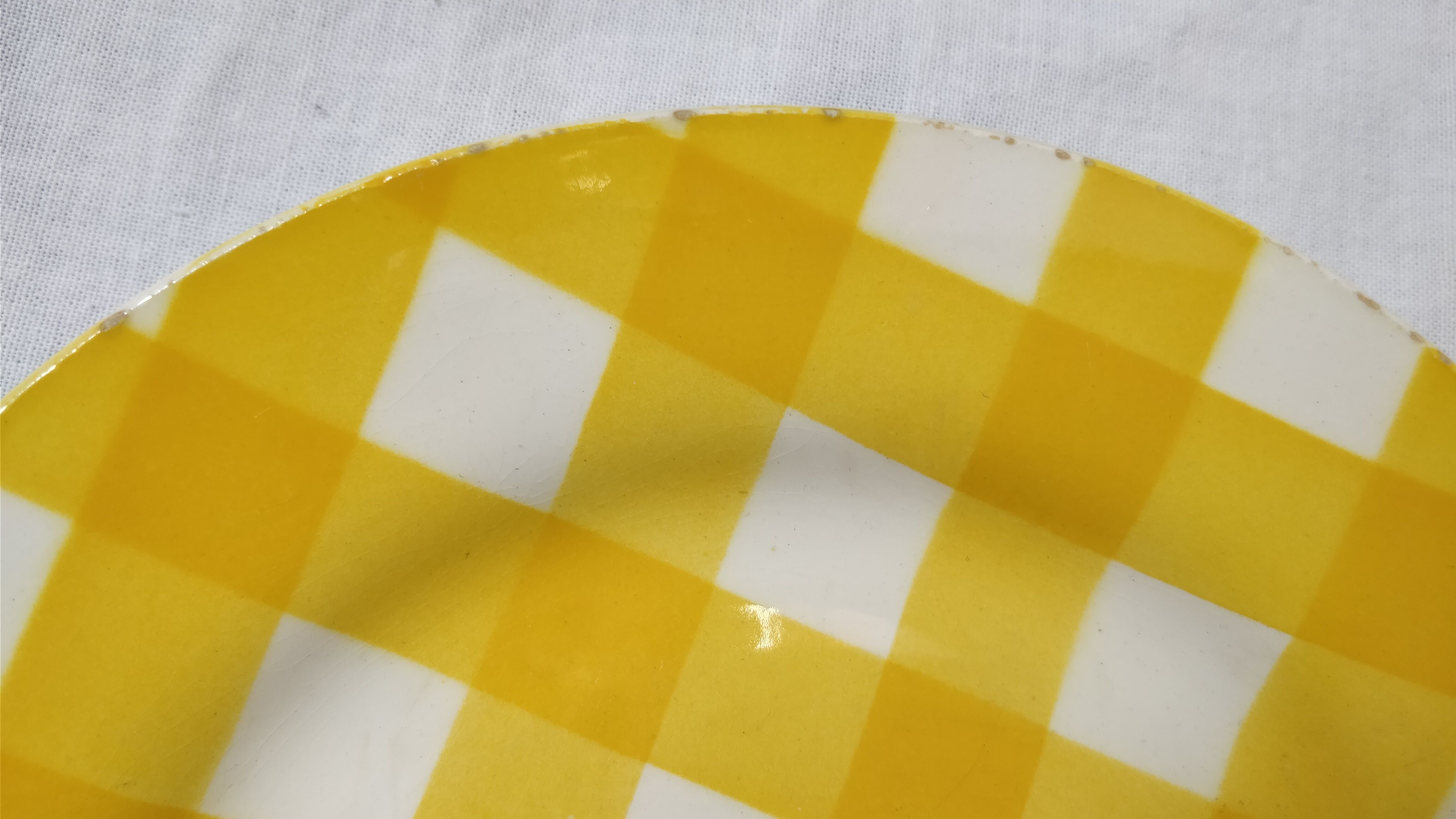 Digoin yellow Scottish dessert plates