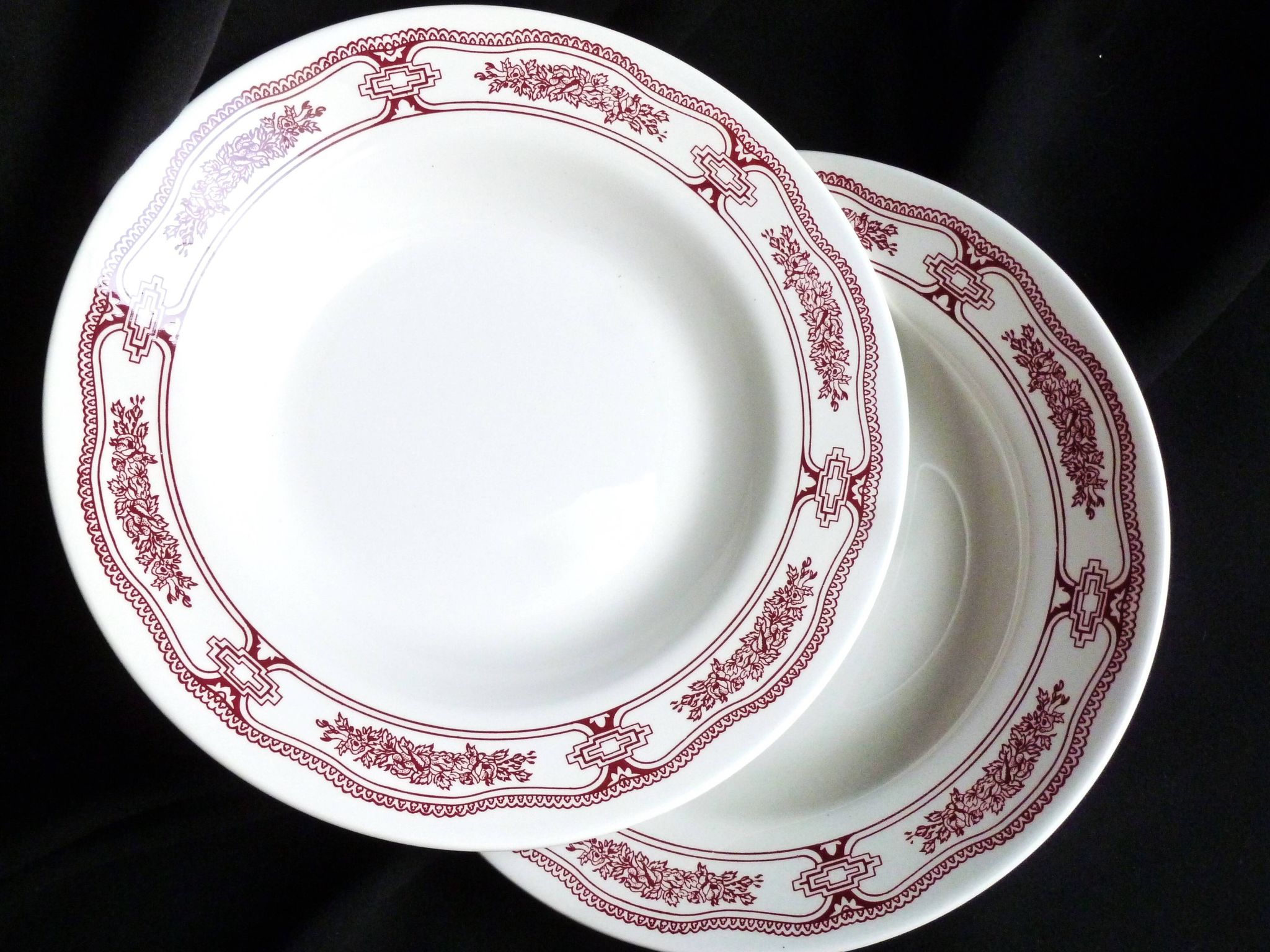 Set of 2 soup plates, Italian plates, soup plates.