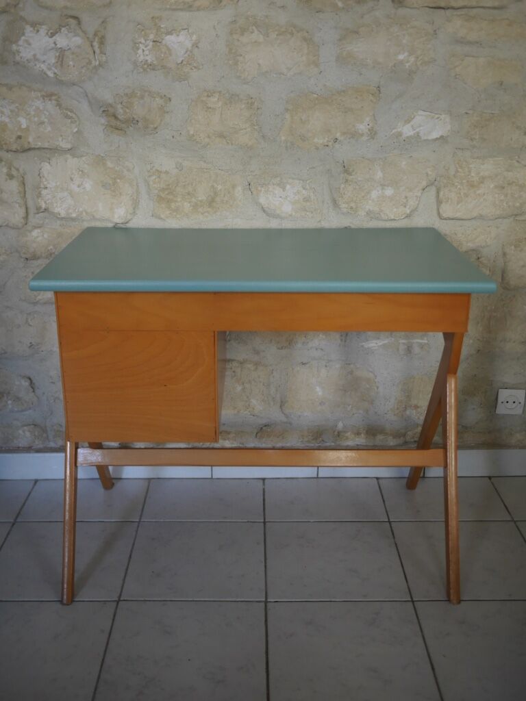 Bureau vintage tiroirs biseautés en dégradé