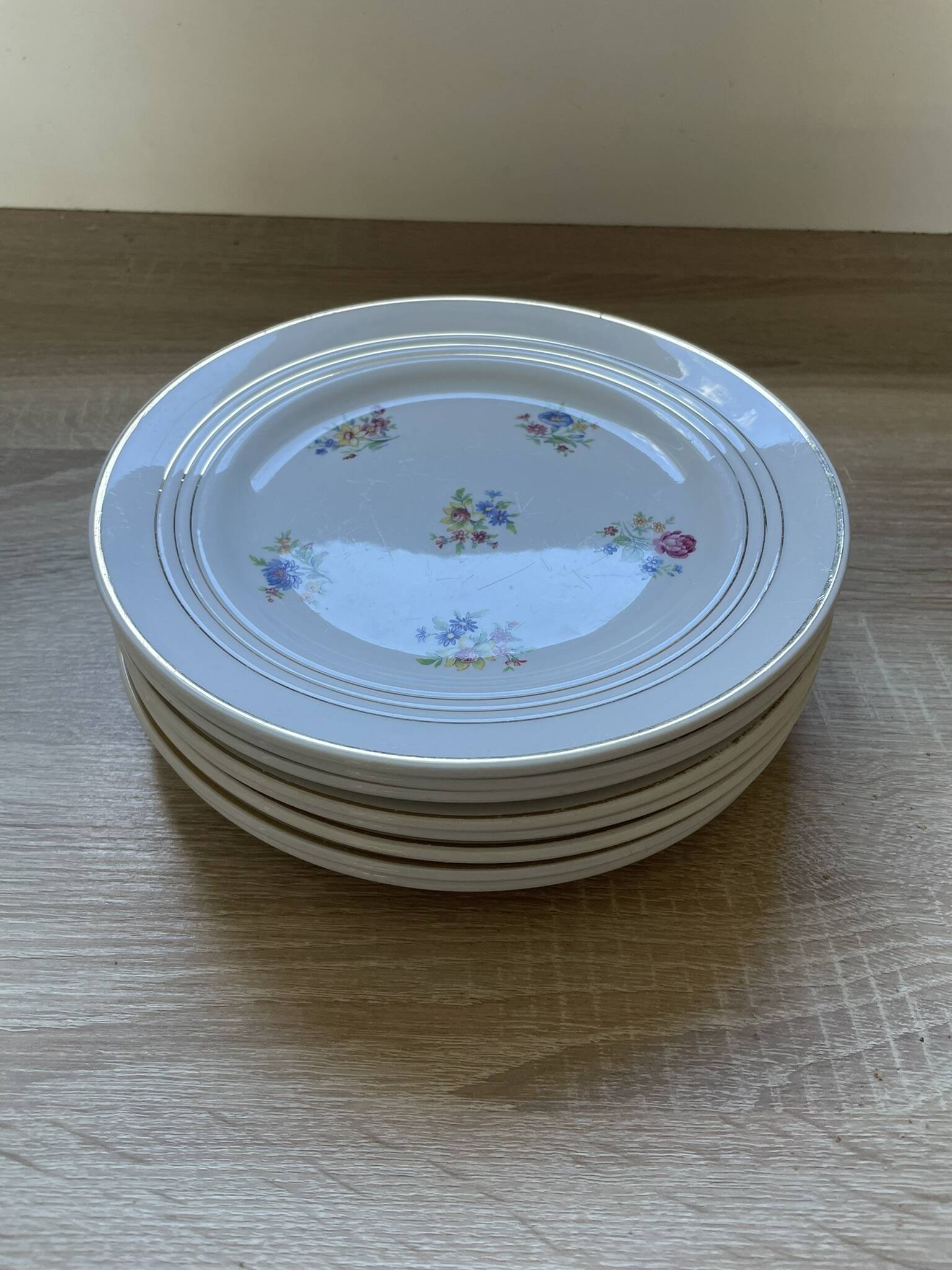 Set of 8 semi-porcelain Céranord France dinner plates, Versailles model