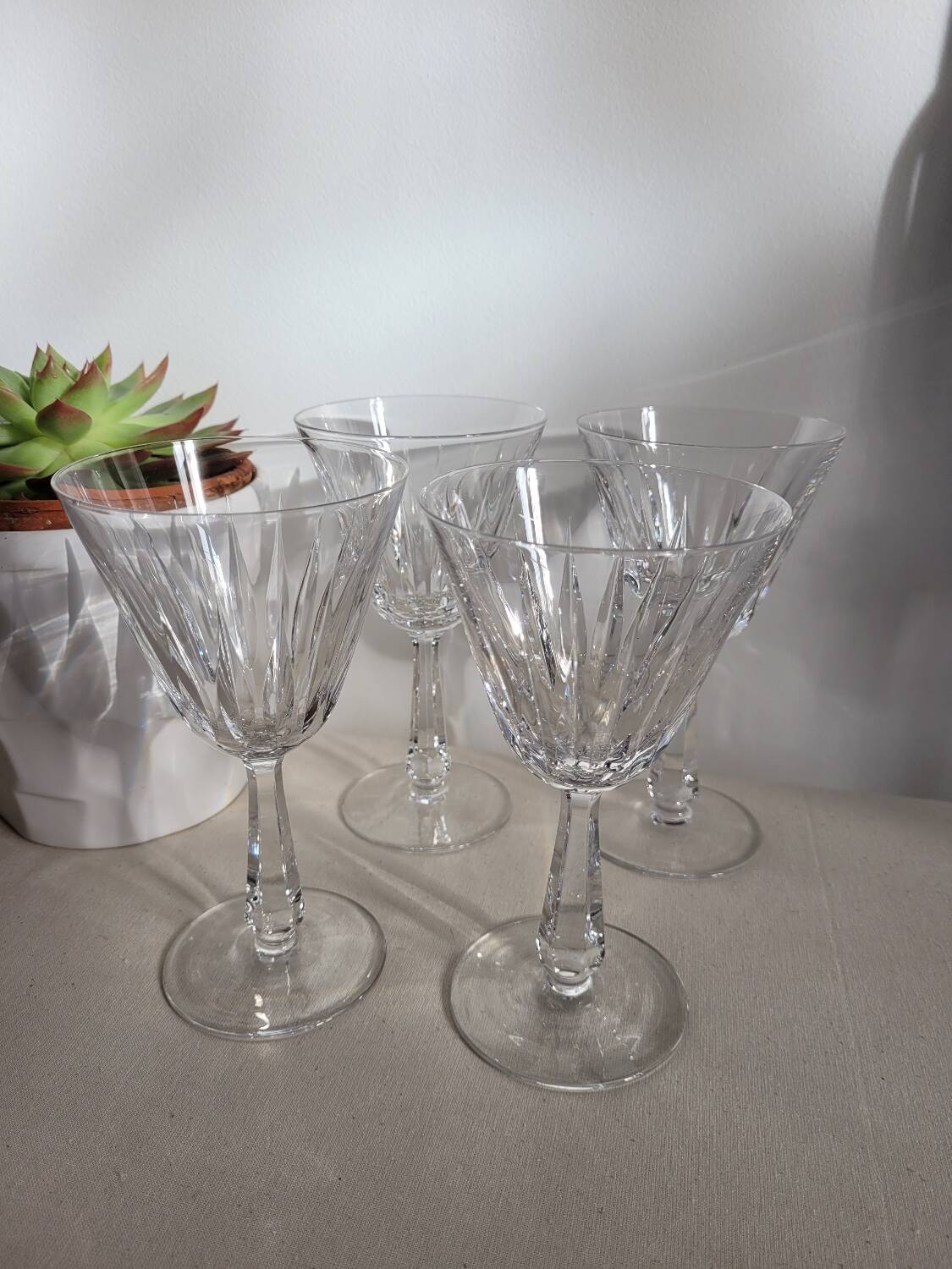Set of 4 Villeroy and Boch water glasses