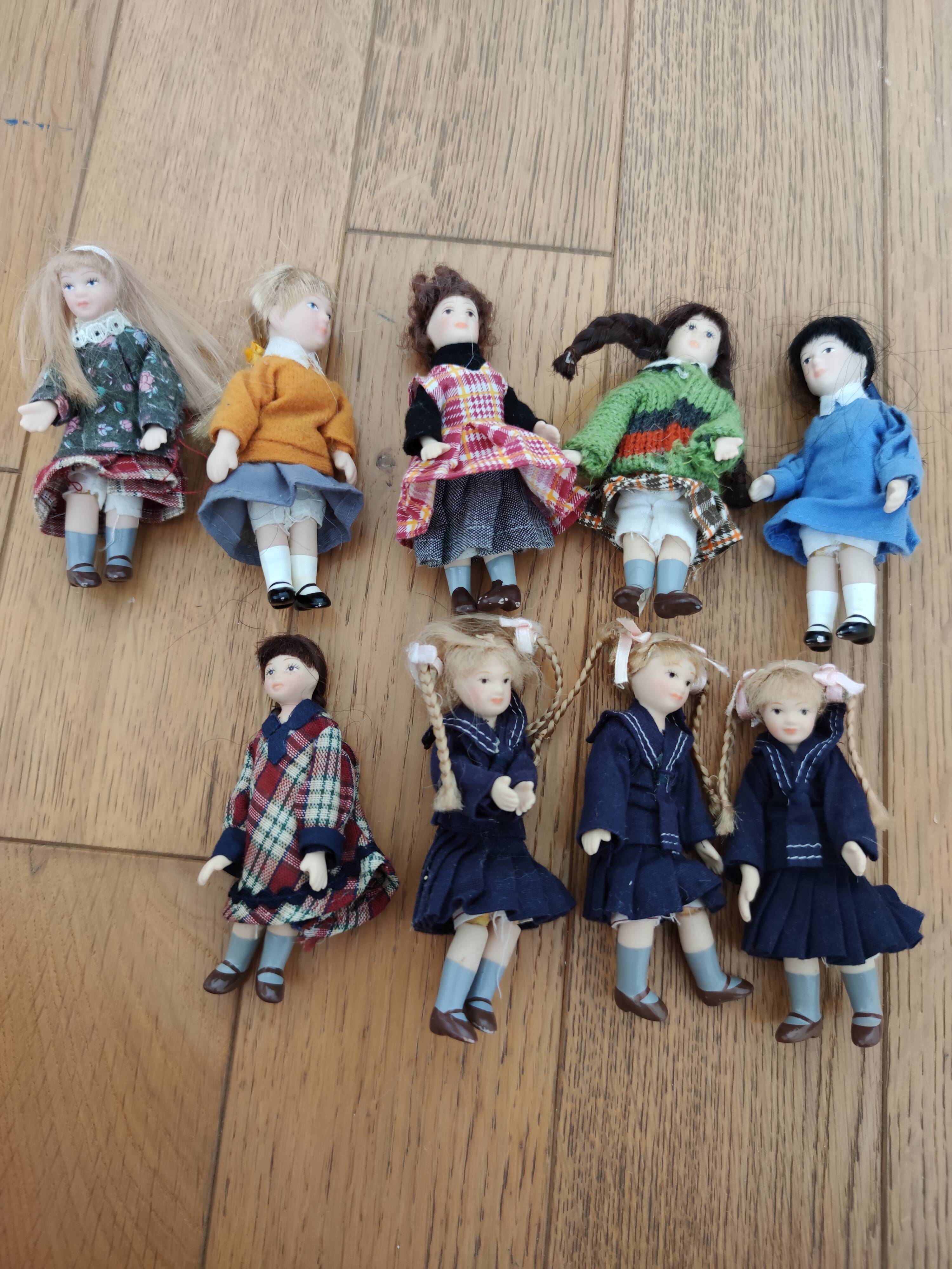 Doll School