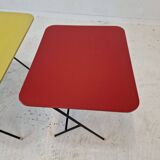 Ensemble de deux tables d'appoint en métal et bois, années 1960